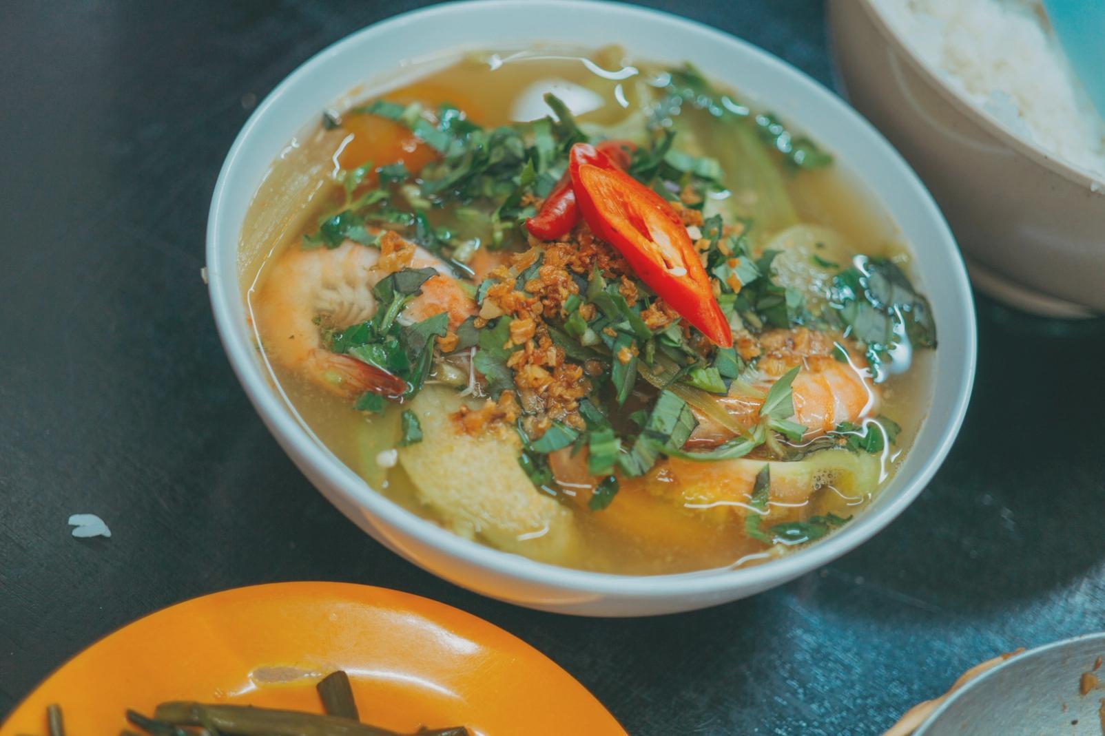 Świadomy wybór żywności w sklepie